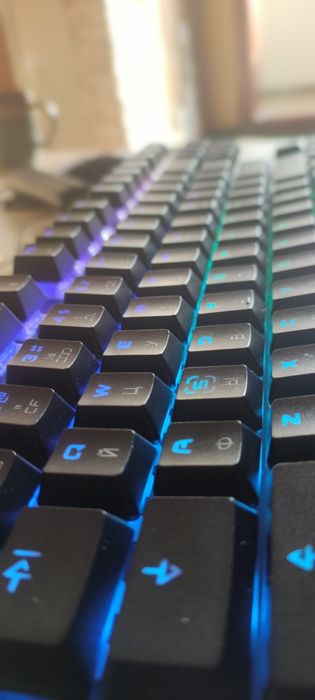 Klaviatura mexanicheski CK82 Ikki uch marta ishlatilgan