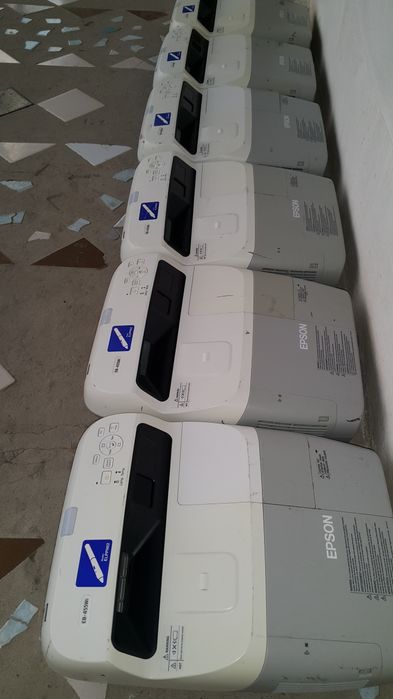 EPSON Proektor.  { Проектор } 100% ORIGINAL.