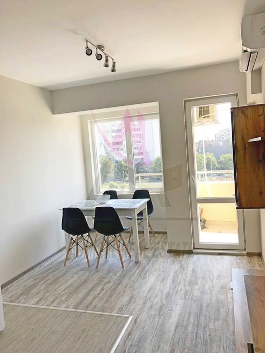 Дава се под наем Тристаен апартамент в Варна, Цветен квартал - 89 кв.м за 650 € - Снимка #1