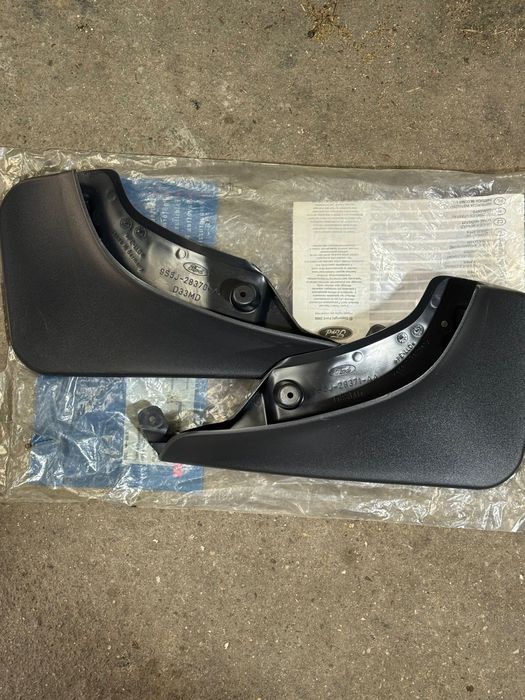 Set bavete noroi spate Ford