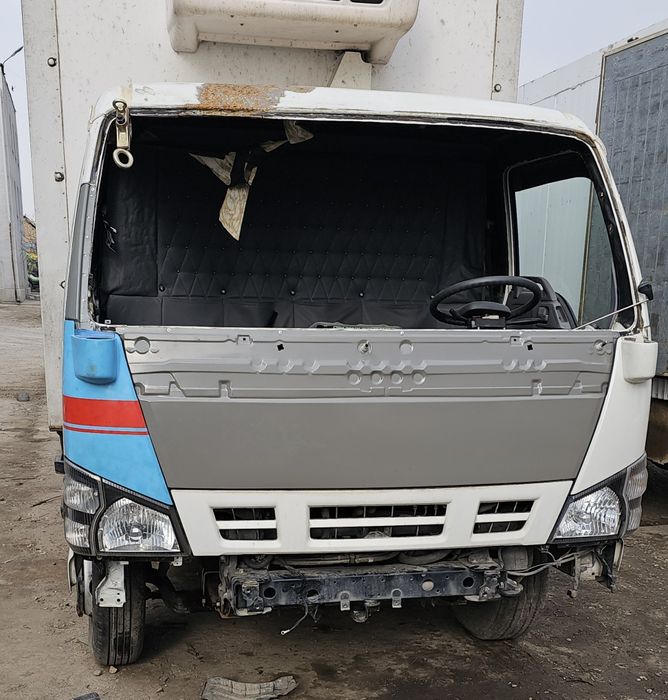 Кузавной ремонт грузовых автомобиле ИСУЗУ