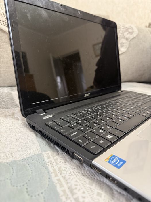 продавам лаптоп Acer