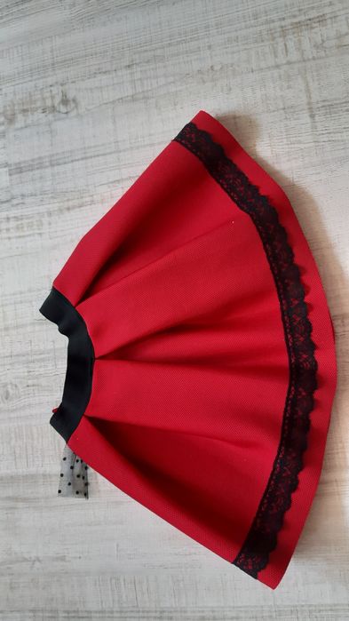 Детска Червена поличка за момиченца