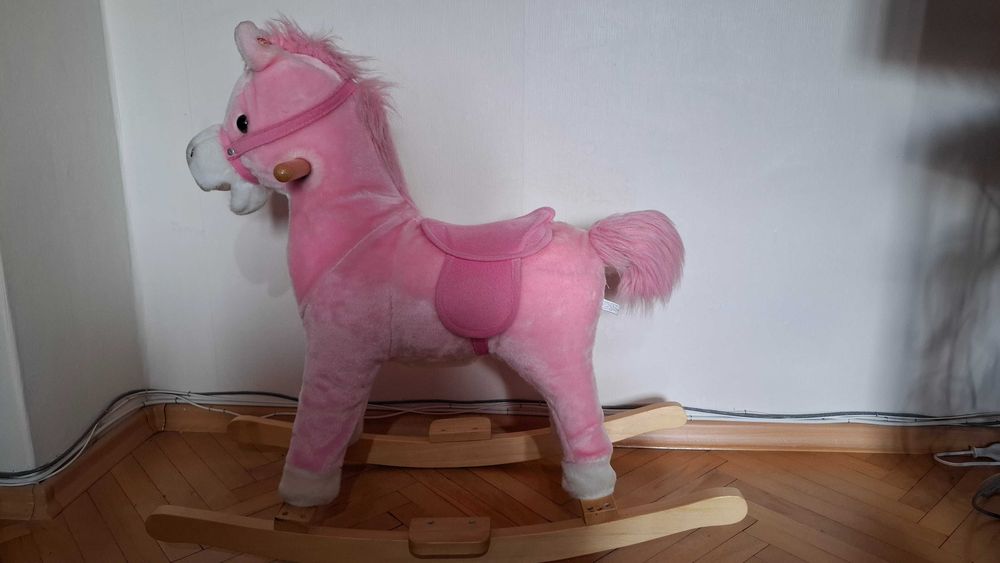 Детско музикално люлеещо се конче