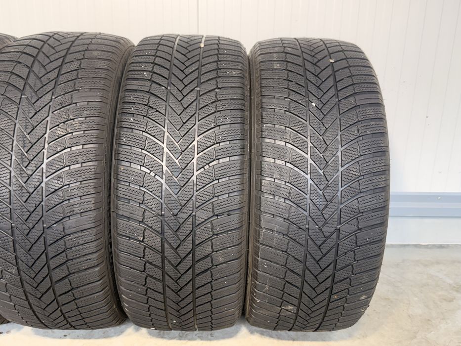255/45/19 зимни гуми BRIDGESTONE BLIZZAK LM005