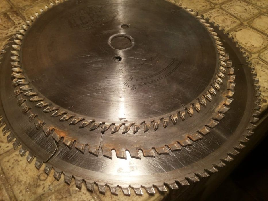 Инструменти за дърводелски машини