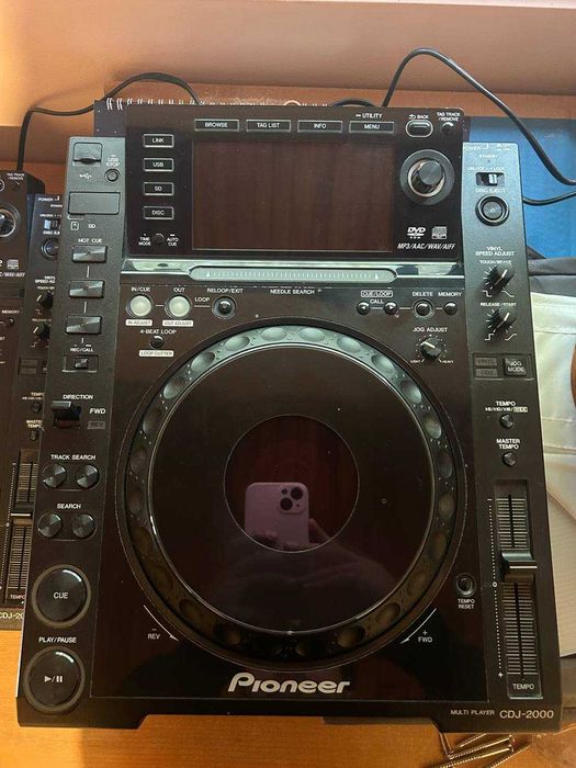 Pioneer CDJ - 2000
