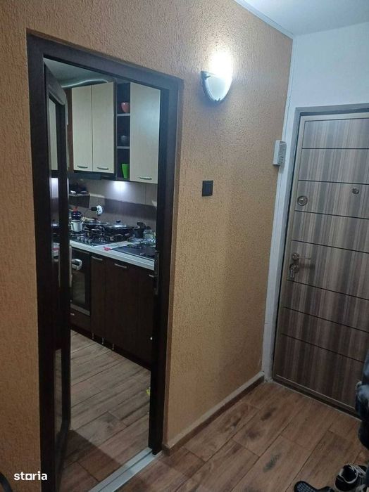 De vanzare apartament cu 4 camere decomandat,ultracentral,renovat