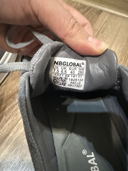 НОВЫЕ серые кеды/кроссовки