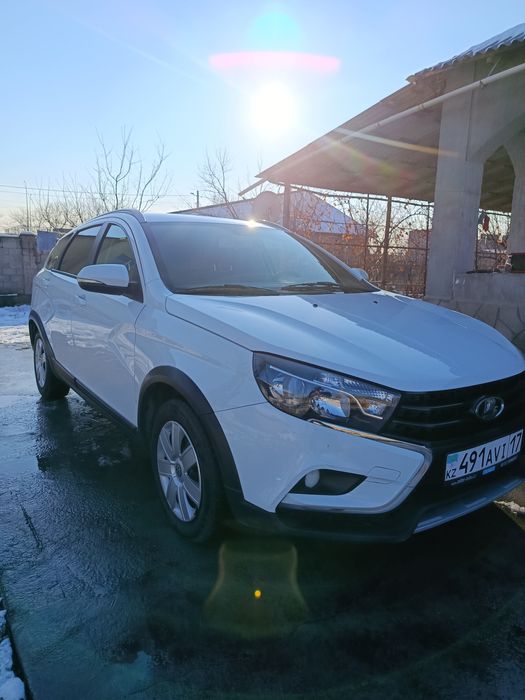 Лада Веста кросс 1.8