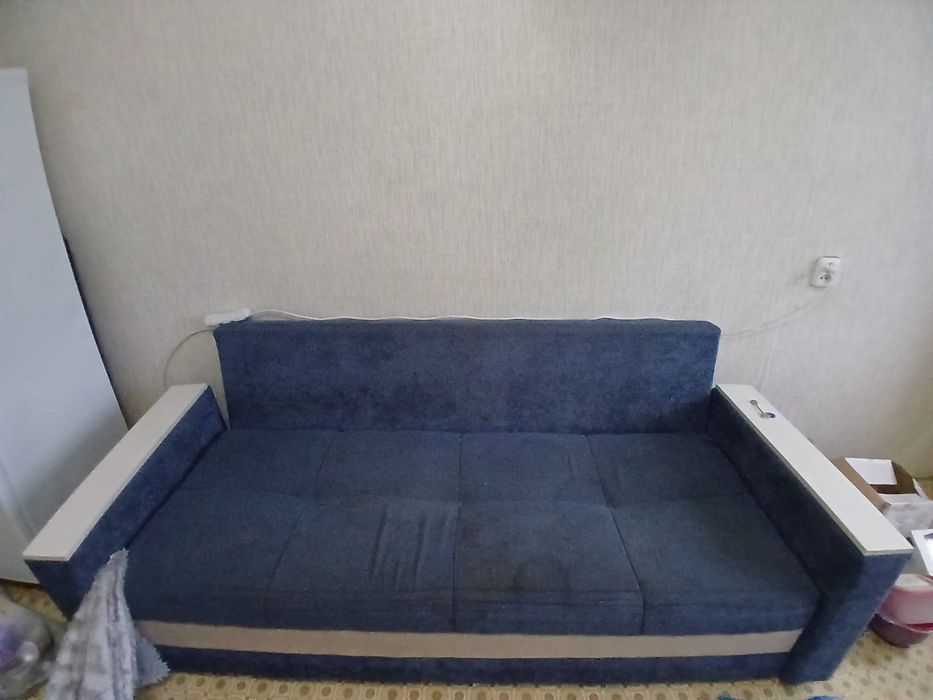Продам диван самовывоз