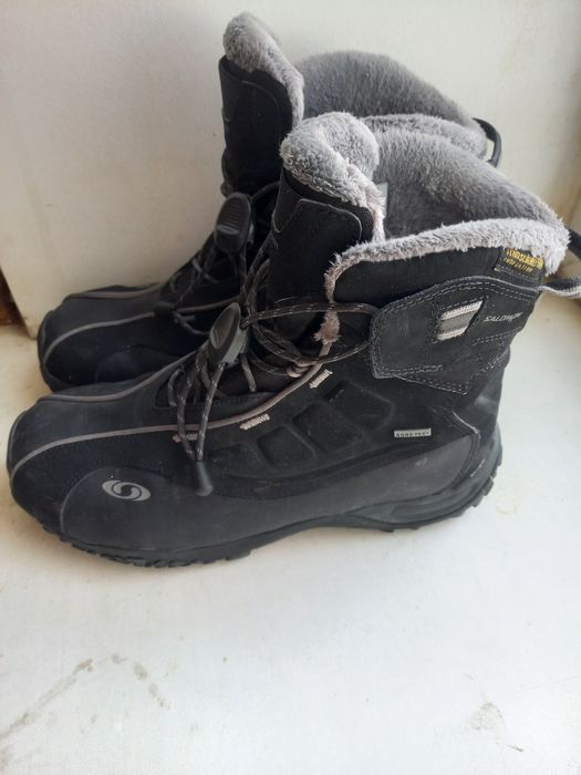 Продаются лыжные ботинки