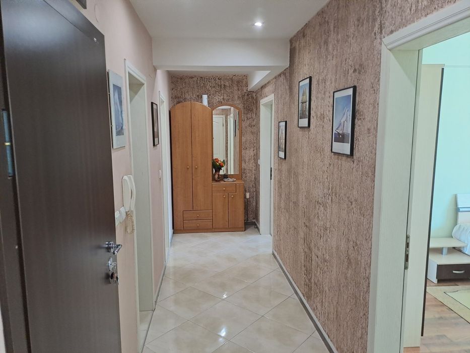 Дава се под наем Тристаен апартамент в Стара Загора, Ремиза - 100 кв.м за 433.5 € - Снимка #7