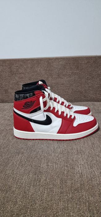 Air Jordan 1 High Chicago Lost and Found