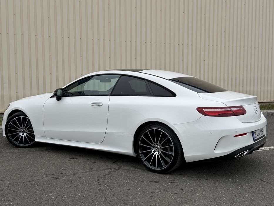 Mercedes-Benz E200 Coupe AMG 2019