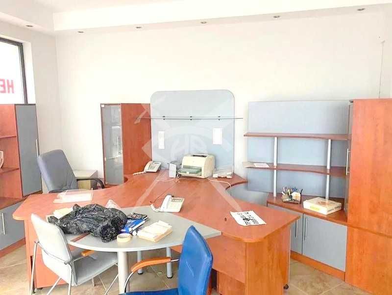Продава се Магазин в Поморие - 66 кв.м за 1046 €/кв.м - Снимка #2