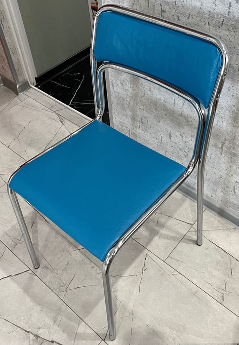 Столове (еко кожа и метал)