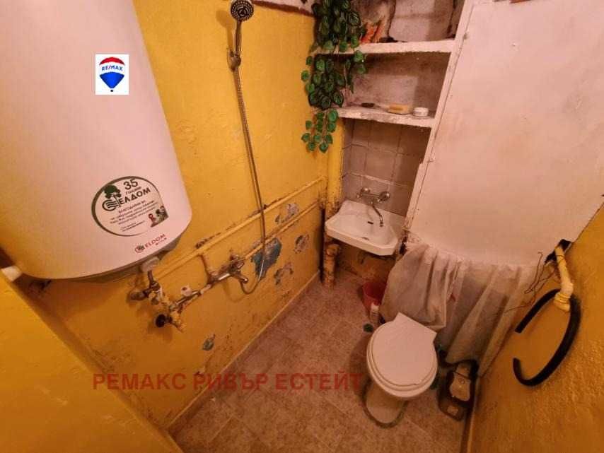 Дава се под наем Едностаен апартамент в Русе, Дружба 1 - 35 кв.м за 204 € - Снимка #11