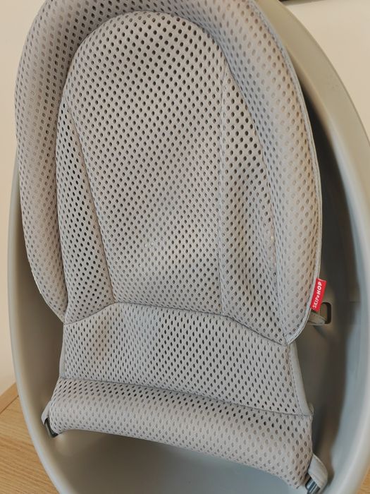 Cada Skip Hop cu suport ergonomic pentru bebelusi