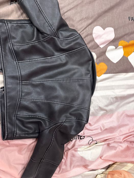 Кожено яке- Bershka