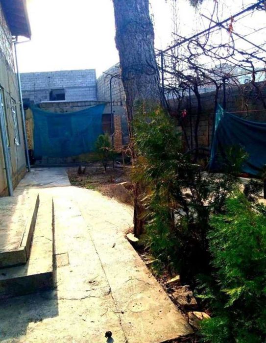 Продается  участок в Яккасарайском возле канала