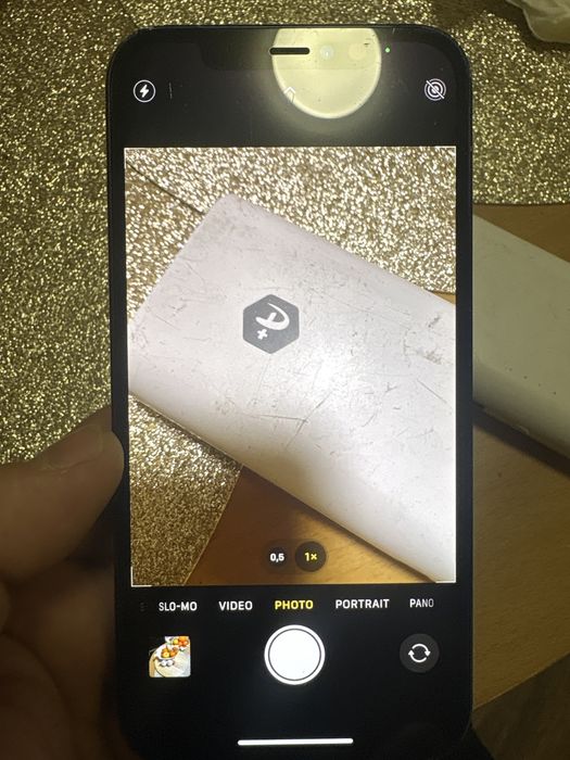 Продавам Iphone 12