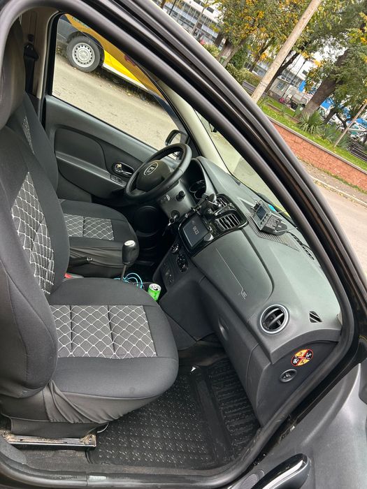 Se vinde Logan 2 An 2016 /1.2 Benzina + Gpl