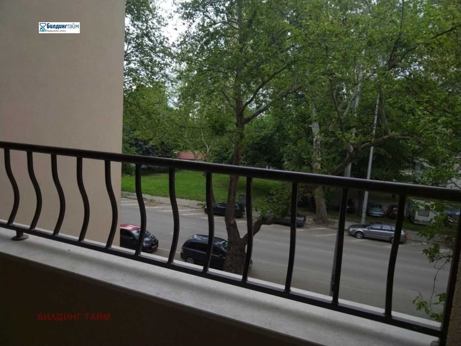 Продавам тристаен апартамент с акт 16 в кв. "Добруджа", гр. шумен