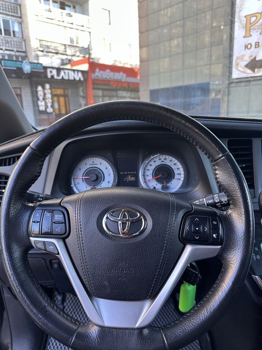 Продам машину в отличном состояний