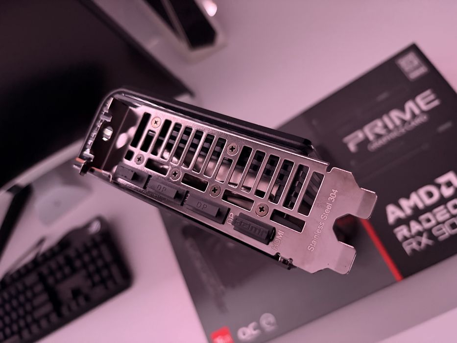 Nou Placă video Amd