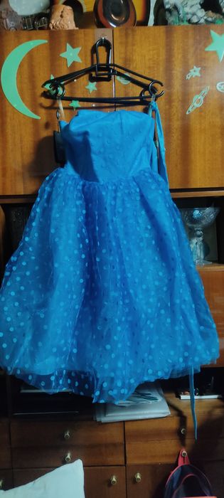 Продам вечерние платья