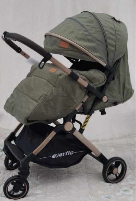 Детская коляска прогулочная