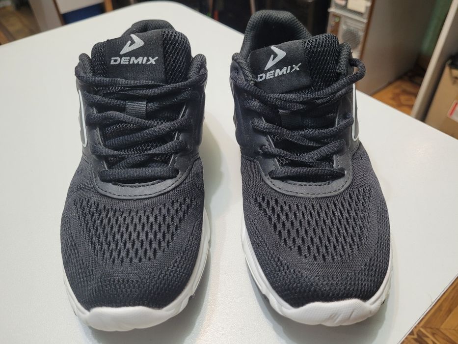 Продам супер кроссовки!