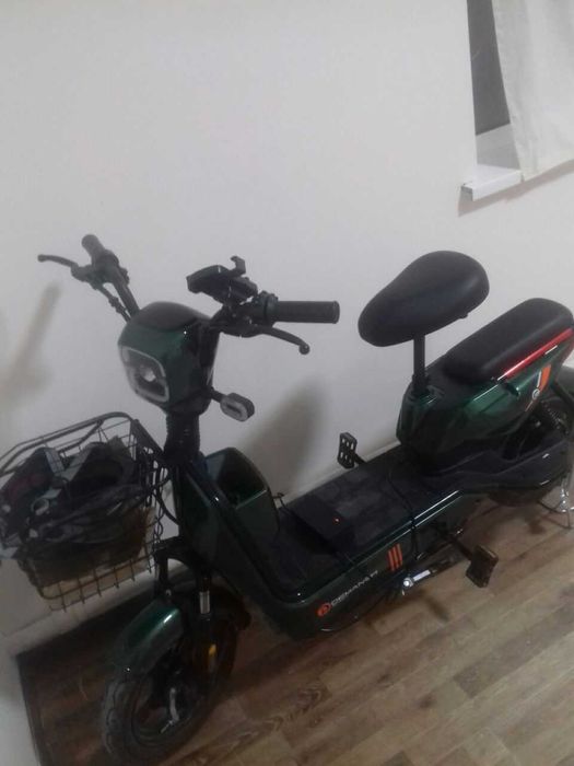 Скутер сотилади холати яхши