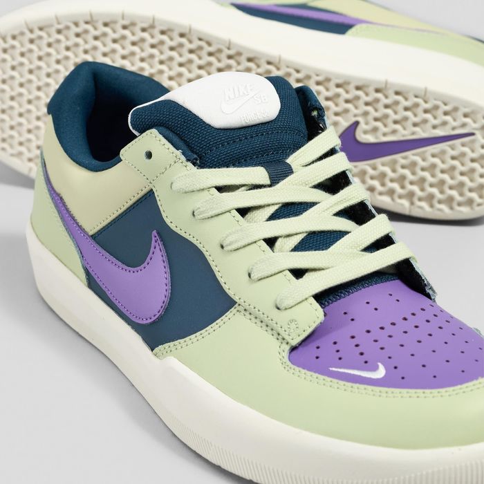 Nike SB Force 58 olive and purple