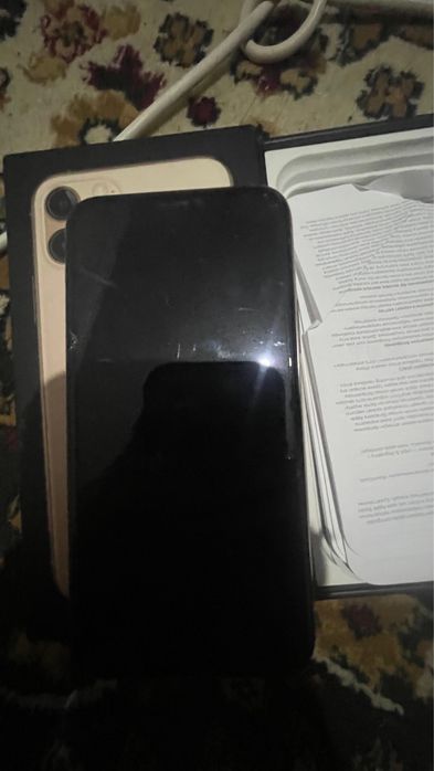 Iphone 11 pro  с каропками