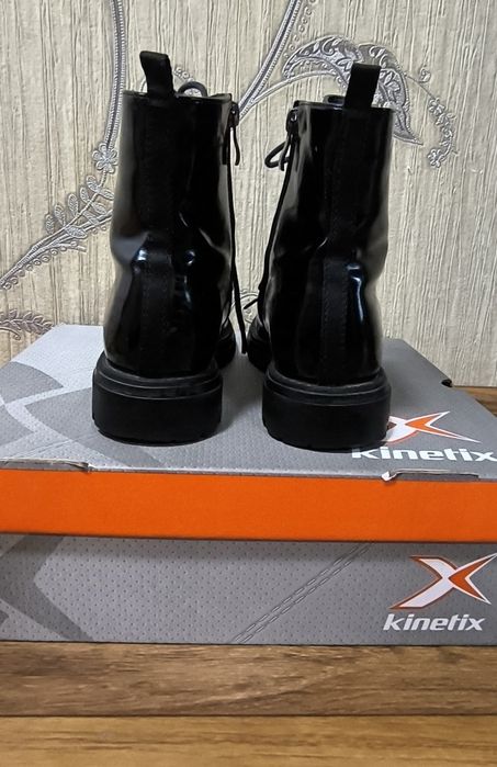 Продам сапожки на девочку, р.37