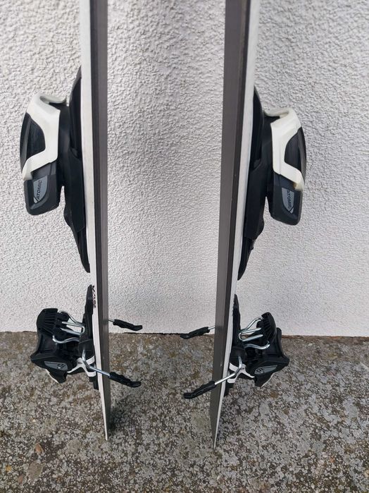 Продавам ски Атмик