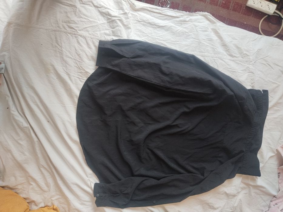 Рубашка черная. Размер: М