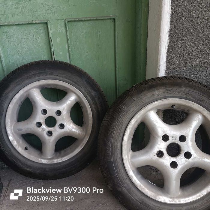 4 броя джанти с гуми за Мазда