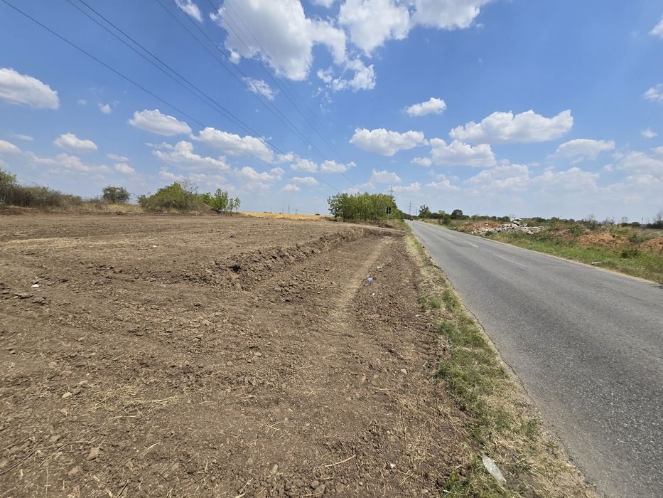 DESCHIDERE MARE 30 / 60 m  -  2 parcele 700 / 740 m2 intravilan