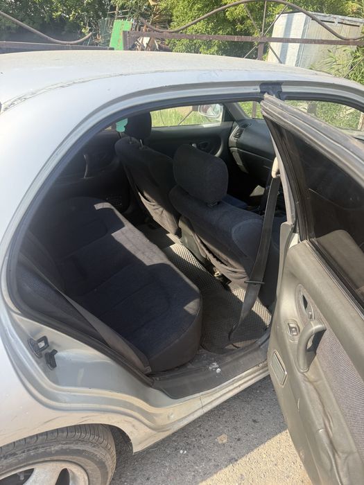 Mitsubishi Galant 7