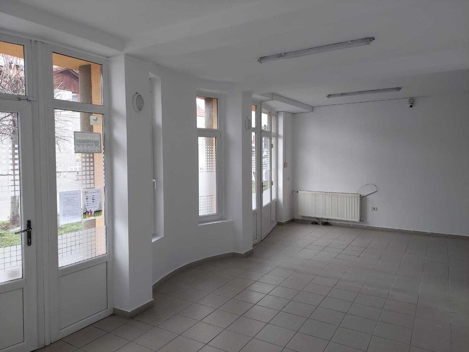 Spatiu Comercial , zona Piata Dacia