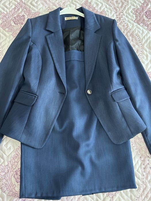 Женская одежда,  разгрузка гардероба