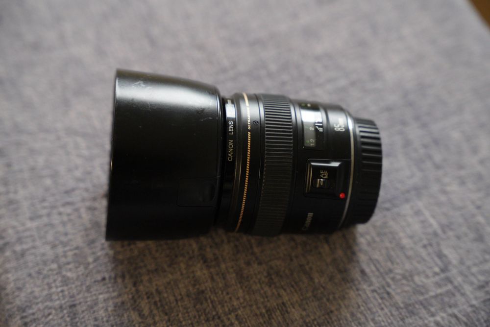 Obiectiv Canon EF 85mm 1.8