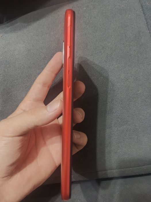 Realme C3 2/32Gb Sotiladi