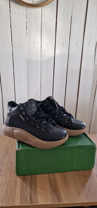 Ботинки женские демисезонные