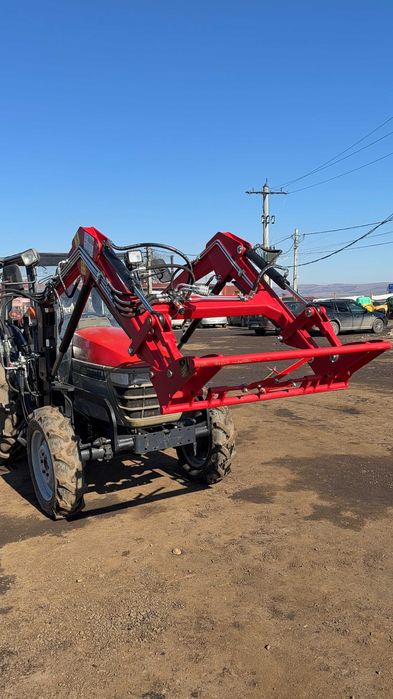 Incarcator frontal VARRO II pentru tractor - ( transport gratuit)