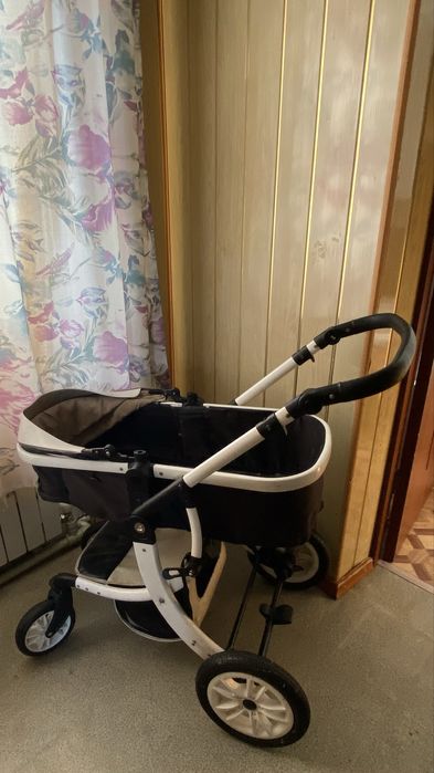 Детская коляска в хорошем состояний