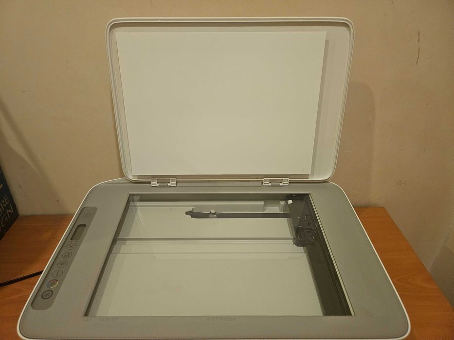 HP Мастиленоструен принтер 3 в 1 DeskJet 2820E  цветен, Wi-Fi, А4